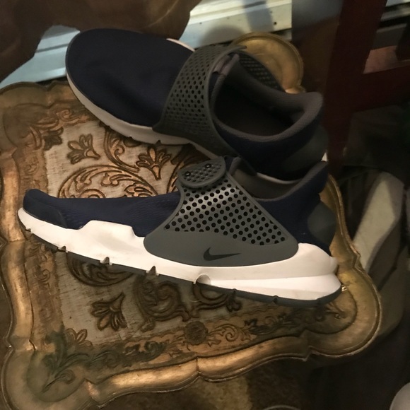 Nike Shoes - Womens Size 5 Nike Running sneakers